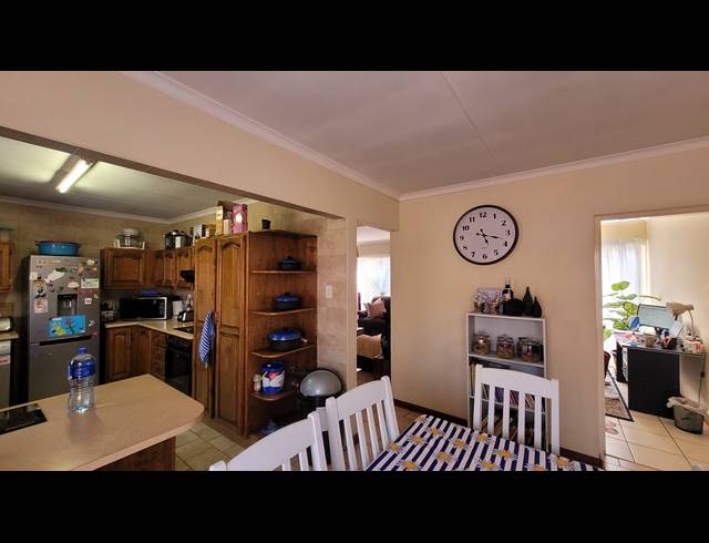 3 BEDROOM SIMPLEX RENTED IN BRACKENDOWNS
